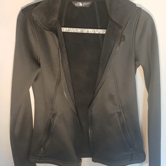 The North Face Women's Black Jacket - Picture 13 of 15